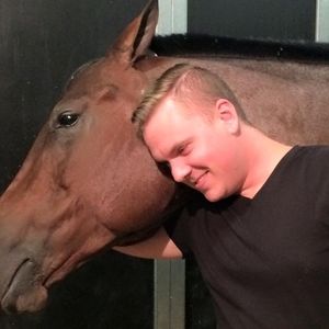 Meet your Posher, Mark